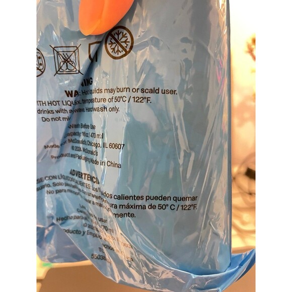 2024 McDONALD'S Collector Edition Cups Hello Kitty / Snoopy Sealed - Picture 4 of 4